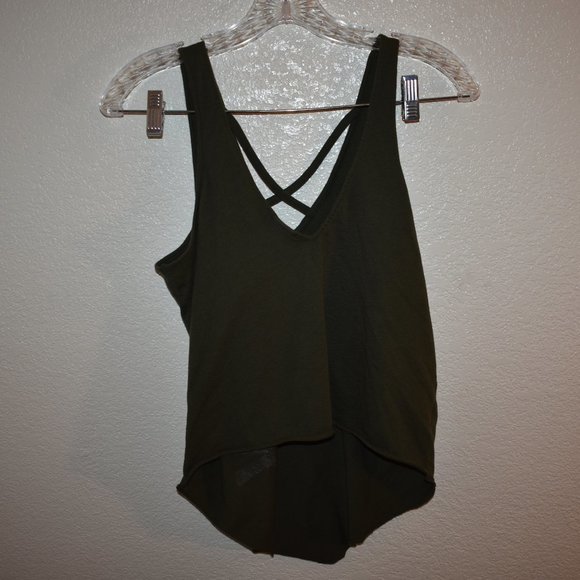 Victoria's Secret PINK Ultimate Tank Top - Picture 2 of 3